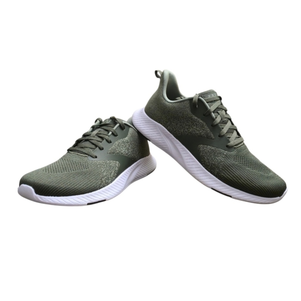 Athletic Works Men's Core Jogger Sneakers in Forrest Green and White, Size 13.